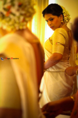 wedding prewedding engagement candid wedding photography portrait model shoot best wedding photographer in India Mumbai Wedding Couple poses reggie menacherry photography